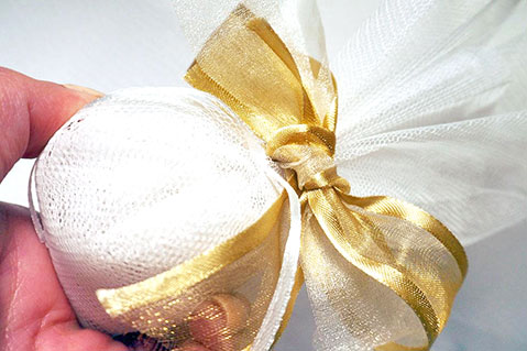 Κλασική μπομπονιέρα τούλι - Photo 1